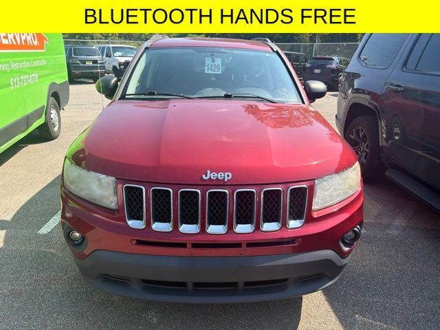 Used 2013 Jeep Compass Latitude AWD/4WD image 2