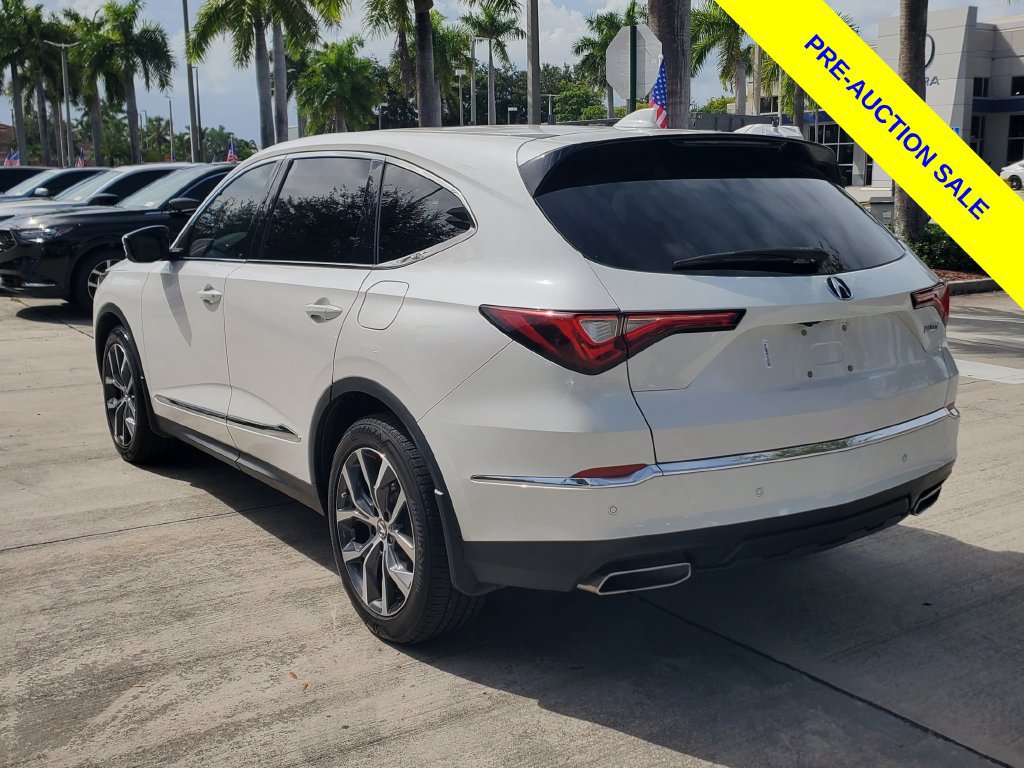 Used 2024 Acura MDX w/ Technology Package FWD image 5