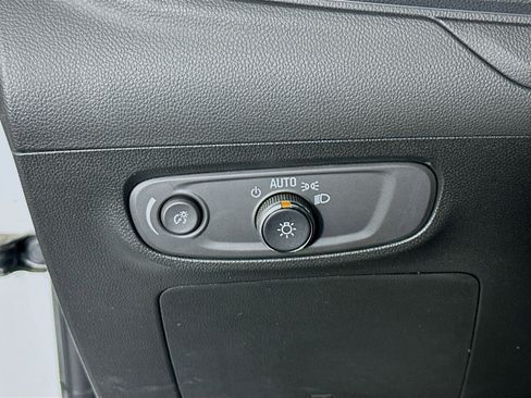 Used 2024 Buick Encore GX Preferred image 16