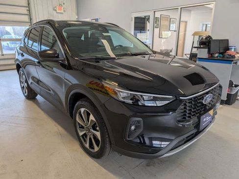 Certified 2024 Ford Escape Platinum AWD/4WD image 7