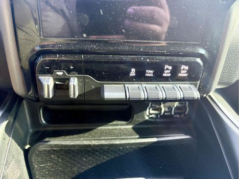 Used 2020 RAM 1500 Lone Star AWD/4WD image 18
