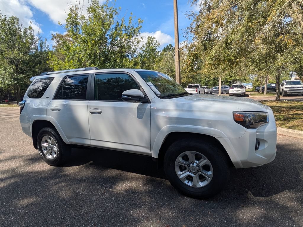Used 2024 Toyota 4Runner SR5 Premium w/ Moonroof Package RWD image 2