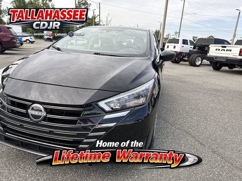 Used 2025 Nissan Versa S w/ Trunk Package FWD image 11