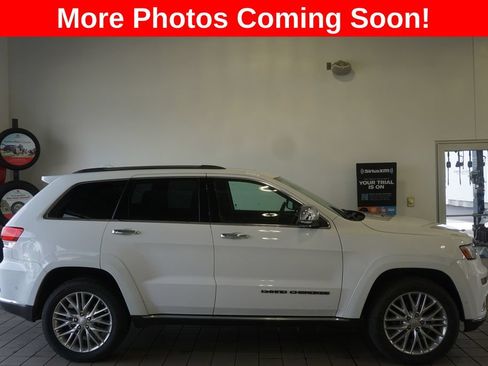 Used 2018 Jeep Grand Cherokee Summit AWD/4WD image 2
