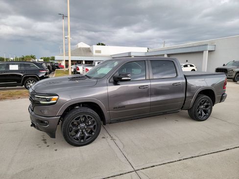 Used 2022 RAM 1500 Limited AWD/4WD image 1
