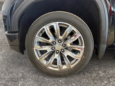 Used 2023 GMC Sierra 1500 Denali w/ Denali Reserve Package image 12