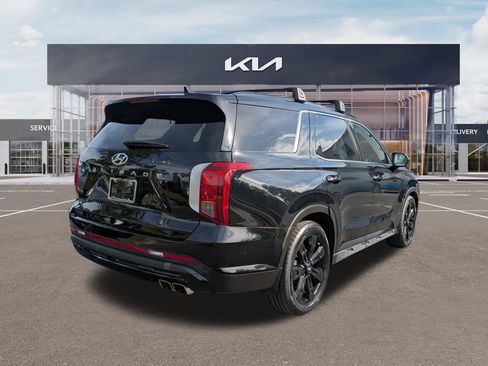 Used 2023 Hyundai Palisade XRT FWD image 4