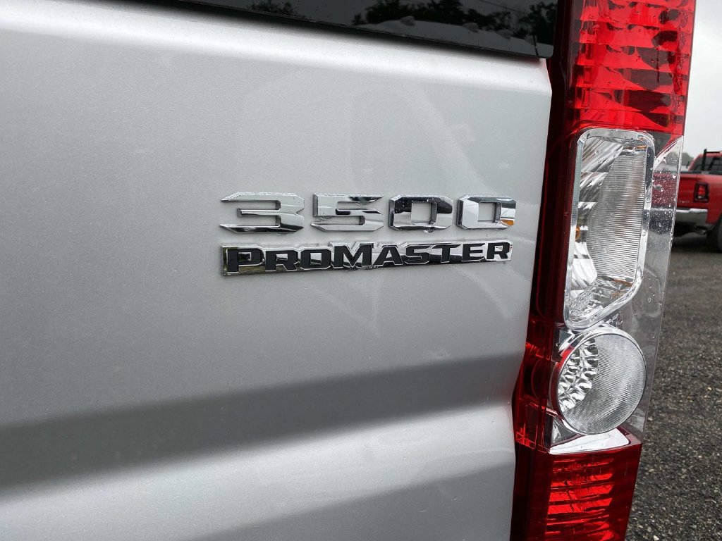 Used 2025 RAM ProMaster 3500 w/ Quick Order Package 22H SLT+ FWD image 5