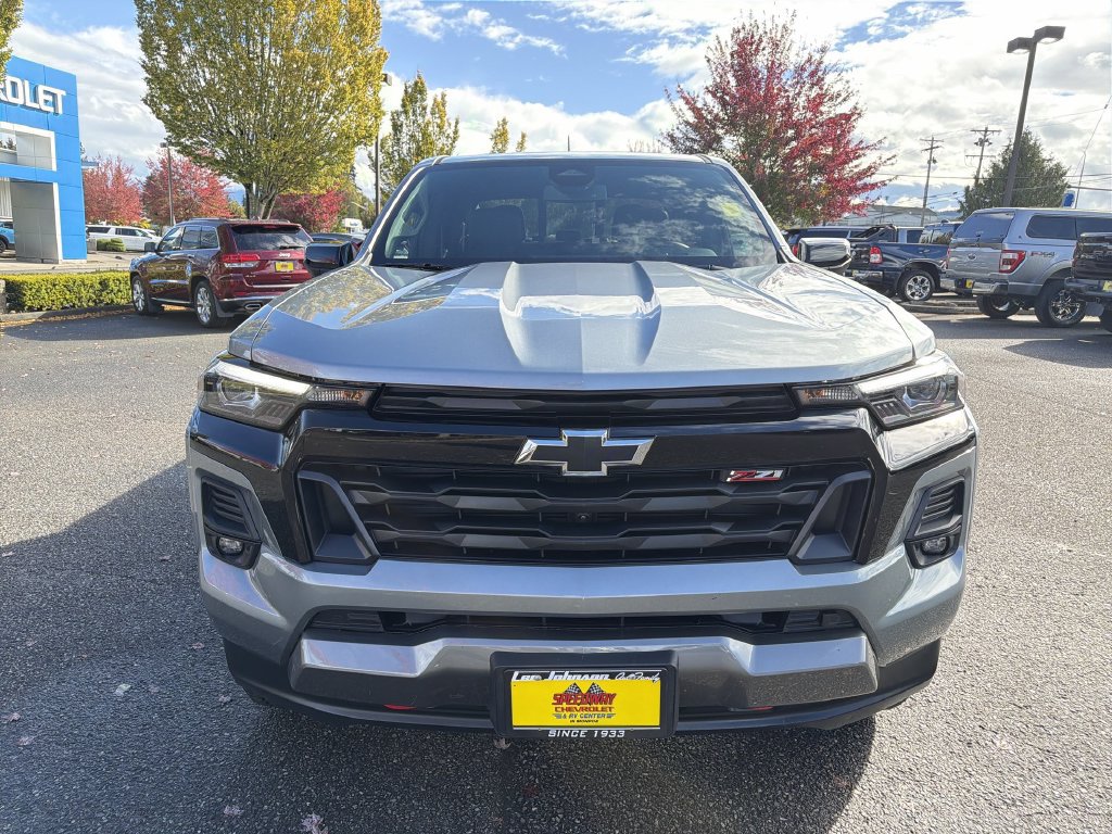 Certified 2025 Chevrolet Colorado Z71 w/ Technology Package AWD/4WD image 4