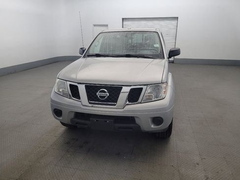 Used 2016 Nissan Frontier SV AWD/4WD image 15