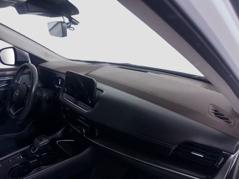 Used 2022 Nissan Rogue Platinum w/ Head-Up Display Package image 30