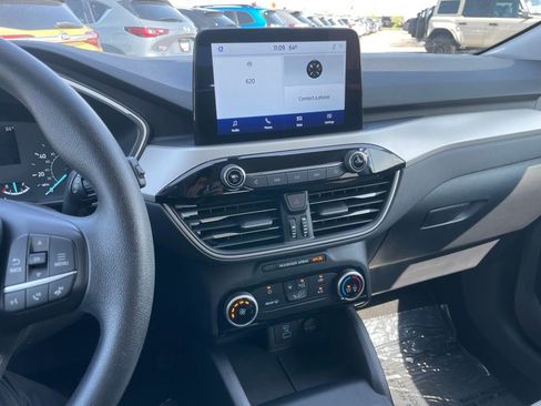 Used 2022 Ford Escape SE image 11