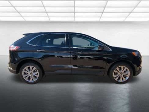 Used 2024 Ford Edge Titanium image 31