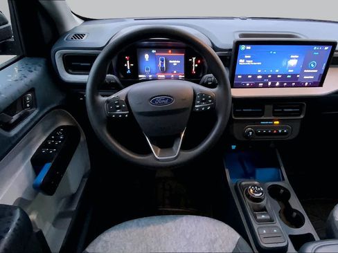 Used 2025 Ford Maverick XLT w/ Equipment Group 302A AWD/4WD image 10