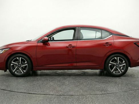 Used 2025 Nissan Sentra SV image 5