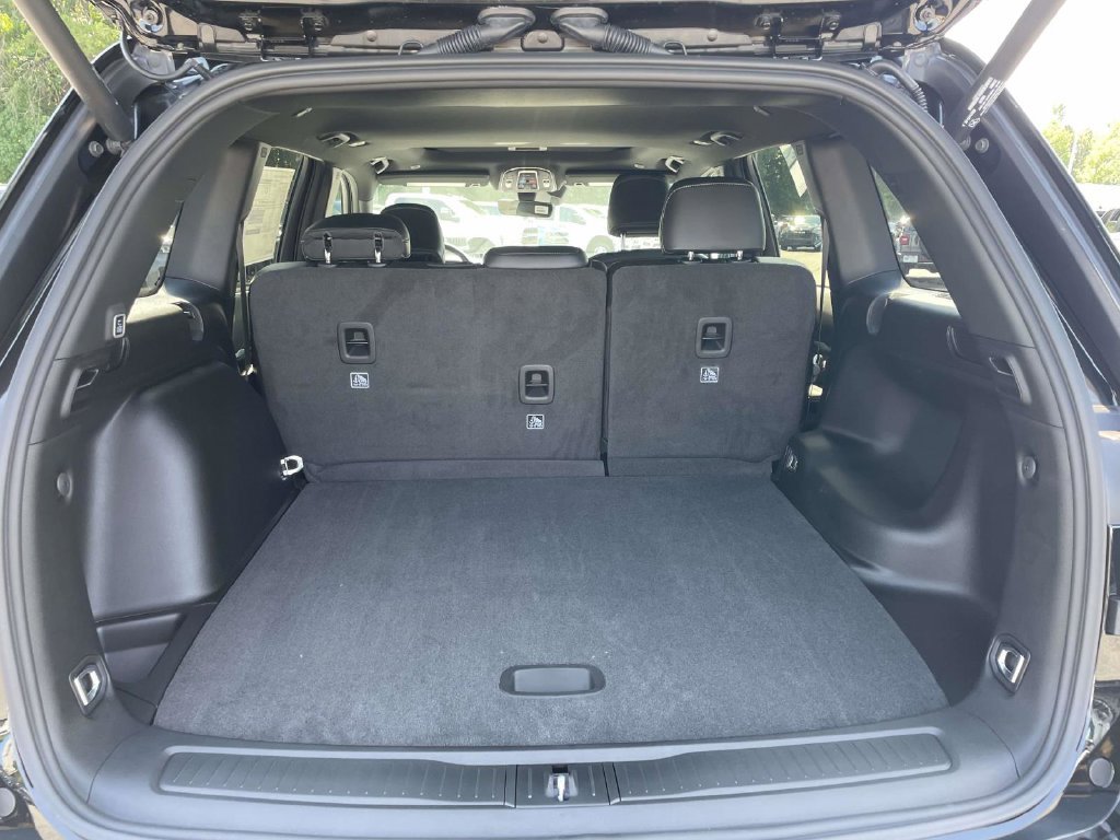 New 2027 Jeep Grand Cherokee Altitude RWD image 42
