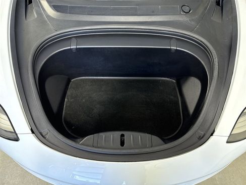 Used 2018 Tesla Model 3 Long Range image 21