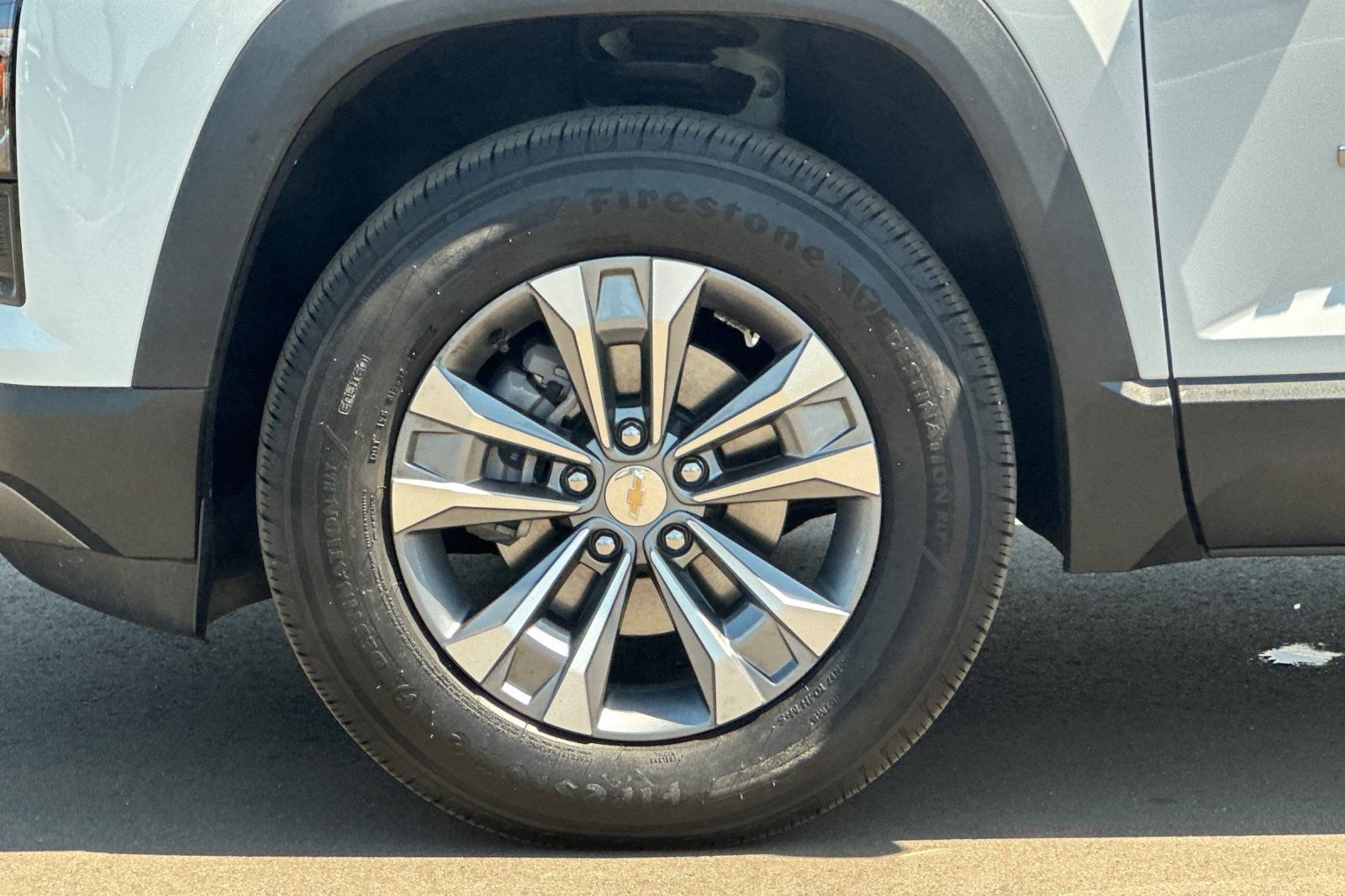 Used 2025 Chevrolet Equinox LT FWD image 37