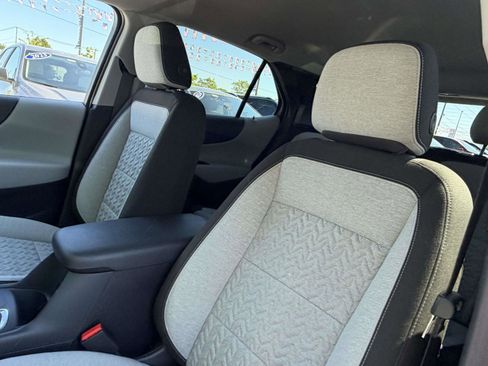 Certified 2023 Chevrolet Equinox LS w/ LS Convenience Package FWD image 9