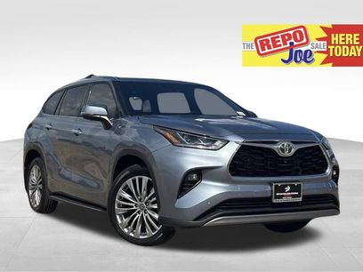 Used 2024 Toyota Highlander Platinum