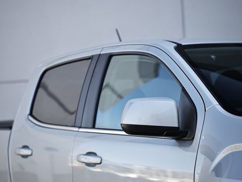 Used 2018 GMC Canyon All Terrain w/ Trailering Package image 3