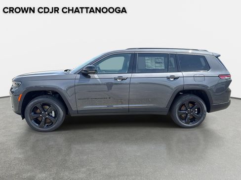 New 2026 Jeep Grand Cherokee L Limited w/ Limited Altitude Package AWD/4WD image 7