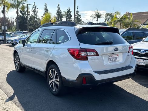 Used 2019 Subaru Outback 2.5i Limited image 2