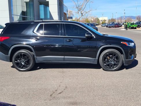 Used 2019 Chevrolet Traverse LT w/ LPO, Blackout Package image 4