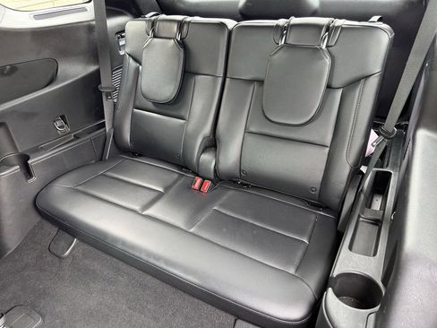 Used 2020 Ford Explorer Limited image 28