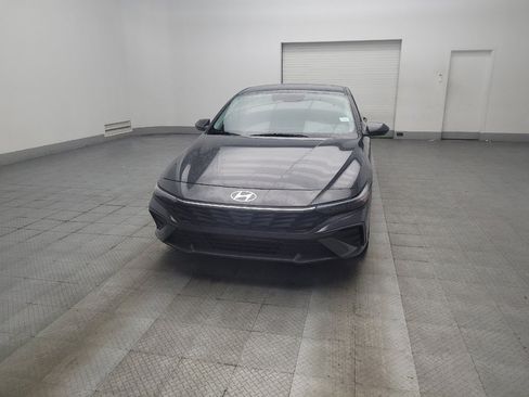 Used 2024 Hyundai Elantra SEL FWD image 15