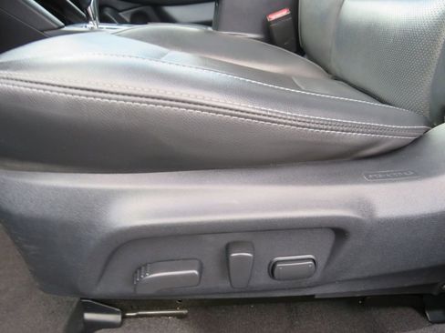 Used 2015 Subaru Legacy 3.6R Limited image 27