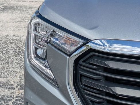 Certified 2024 GMC Terrain SLE image 10