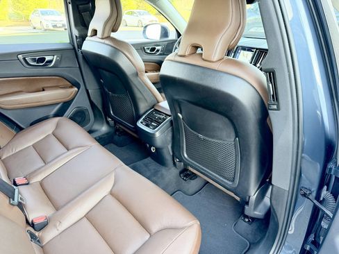 Used 2019 Volvo XC60 T5 Inscription image 33