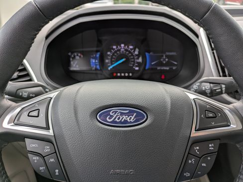 Used 2024 Ford Edge Titanium w/ Titanium Elite Package image 24