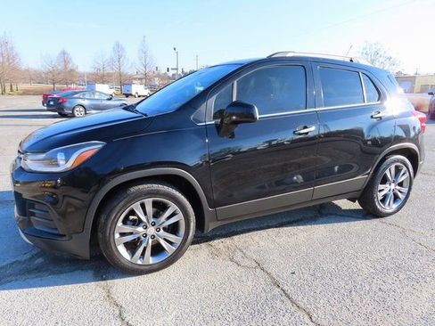 Used 2019 Chevrolet Trax LT w/ Driver Confidence Package image 14