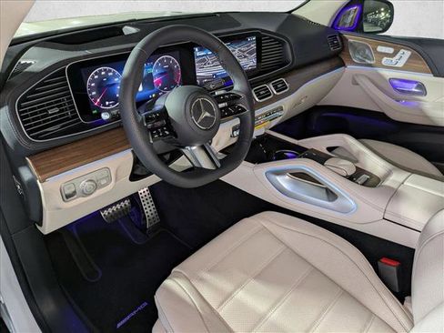 New 2026 Mercedes-Benz GLS 580 GLS 580 image 3