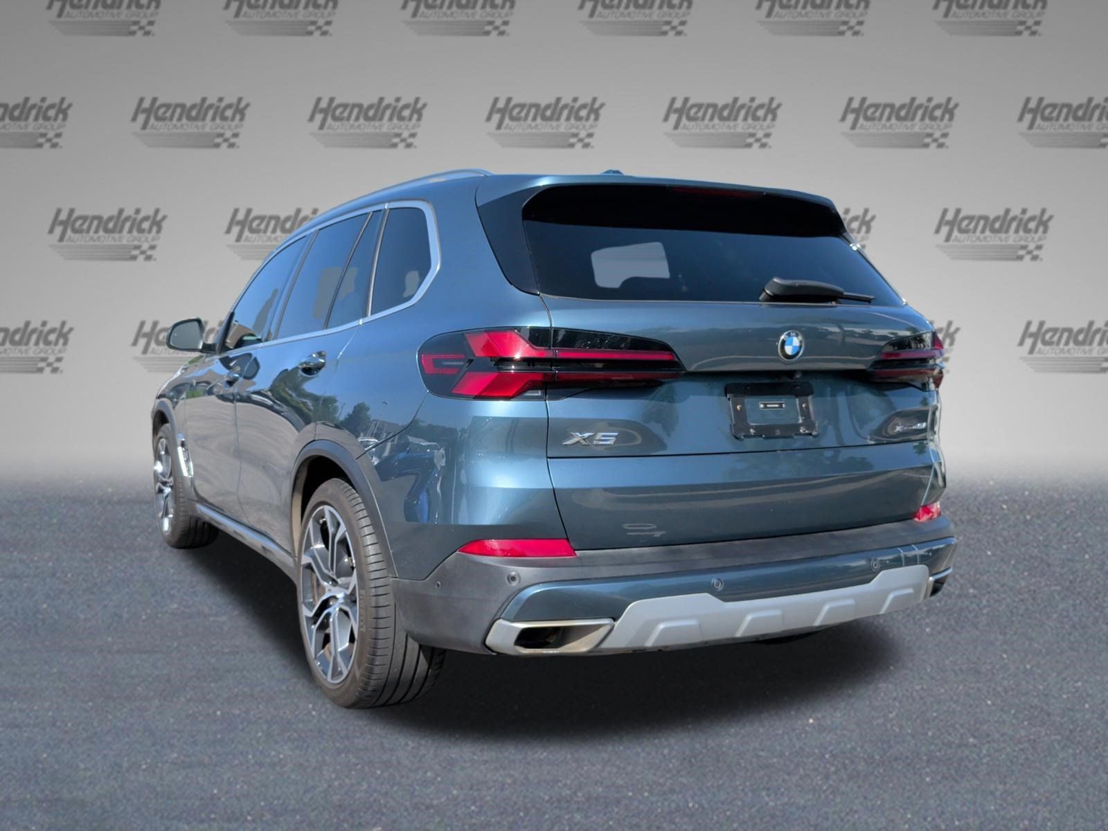 Used 2024 BMW X5 xDrive40i w/ Premium Package AWD/4WD image 9