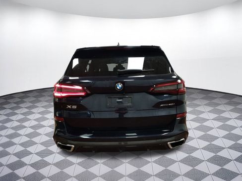 Used 2021 BMW X5 xDrive40i w/ M Sport Package image 9