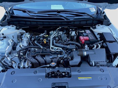 New 2025 Nissan Altima 2.5 SL image 31