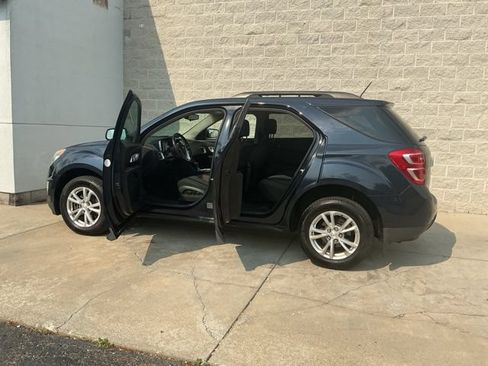 Used 2017 Chevrolet Equinox LT w/ Convenience Package AWD/4WD image 11