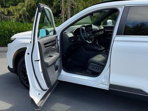 Certified 2025 Honda CR-V Sport Touring image 8