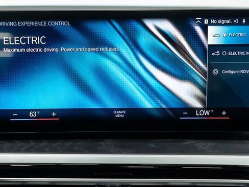 Used 2024 BMW 330e xDrive w/ Convenience Package image 25