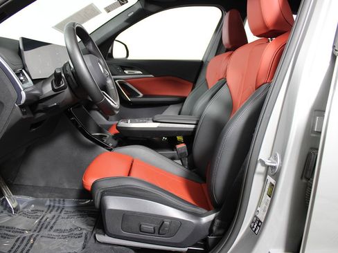 Used 2025 BMW X1 xDrive28i image 28