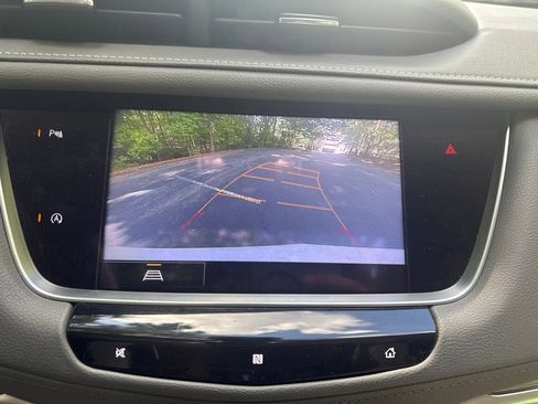 Used 2021 Cadillac XT5 Premium Luxury w/ LPO, Floor Liner Package FWD image 20