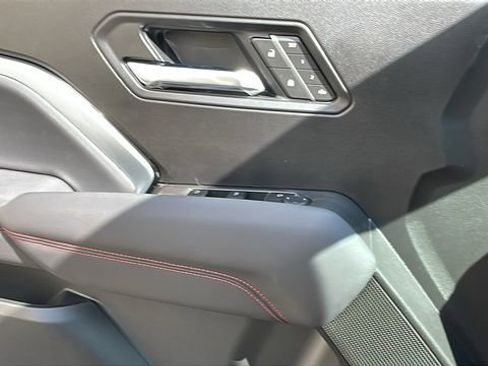 New 2026 Chevrolet Colorado Z71 w/ Technology Package image 28