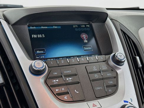 Used 2017 Chevrolet Equinox LT w/ Convenience Package image 21