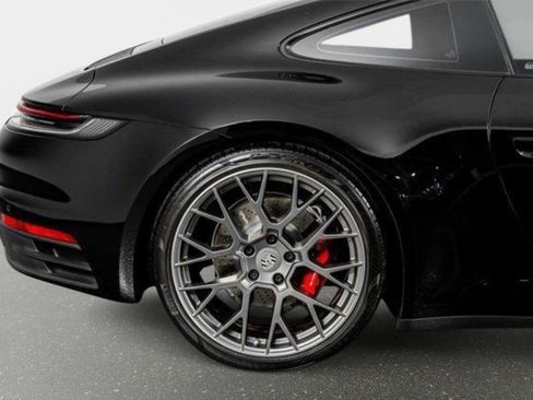 Used 2024 Porsche 911 Carrera 4S AWD/4WD image 12