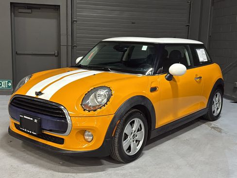 Used 2016 MINI Cooper 2-Door Hardtop FWD image 3
