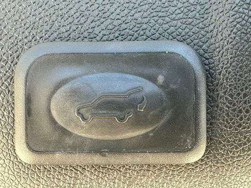 Used 2011 GMC Acadia SLT image 8