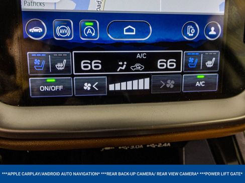 Used 2023 Subaru Outback Touring AWD/4WD image 11